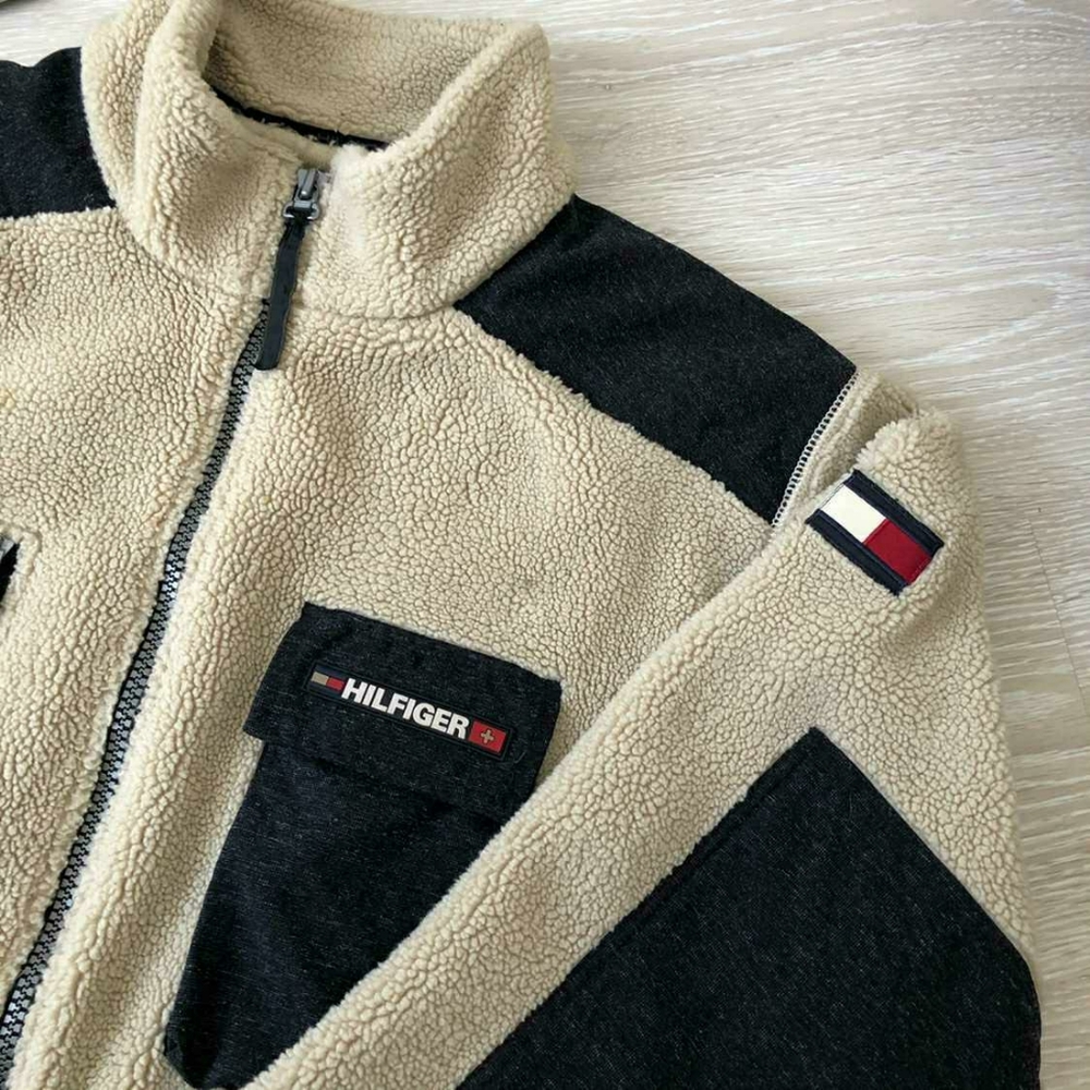 Tommy Hilfiger Rare Item (Expedition)